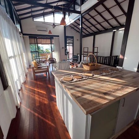Gaze 2: Modern Tropical Seaview Villa Пантай-Сенанг Экстерьер фото